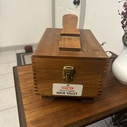 Kiwi Hand Crafted Show Valet