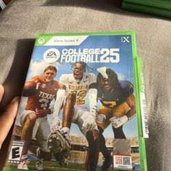 COLLEGE FOOTBALL 25 (XBOX SERIES X) 