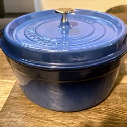 STAUB Cast Iron Dutch Oven 5.5-qt Round Cocotte, Made in France, Dark blue