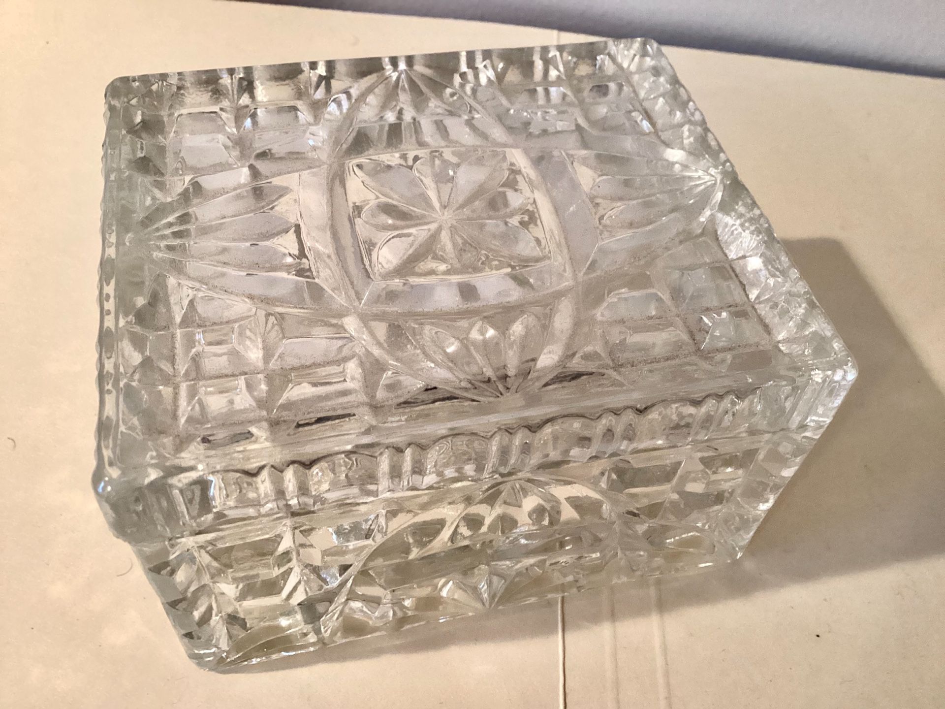 Vintage Pressed Glass Lidded Vanity Trinket Box Crystal Clear Jewelry Box