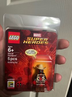 LEGO Marvel Sheriff Deadpool SDCC 2018 Exclusive Minifigure