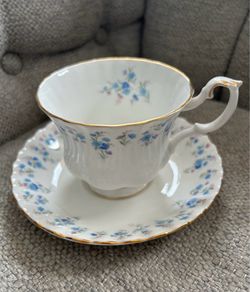 Royal Albert “memory lane” vintage teacup/saucer duo