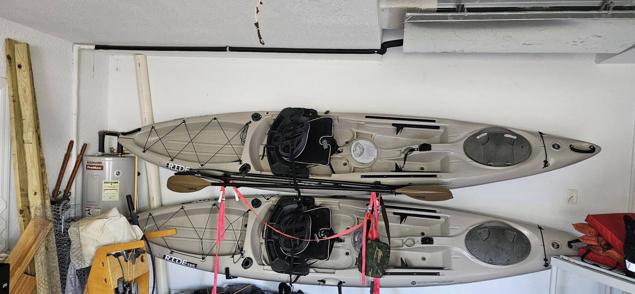2 Kayaks