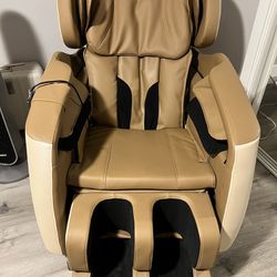 Massage Chair w/ bluetooth speaker