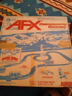 AFX CHAMPIONSHIP RACEWAY SET
