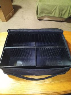 Case logic CD case holds 50 CD cases