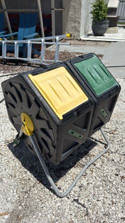 Dual Chamber Tumbling Composter – Used, Good Conditione