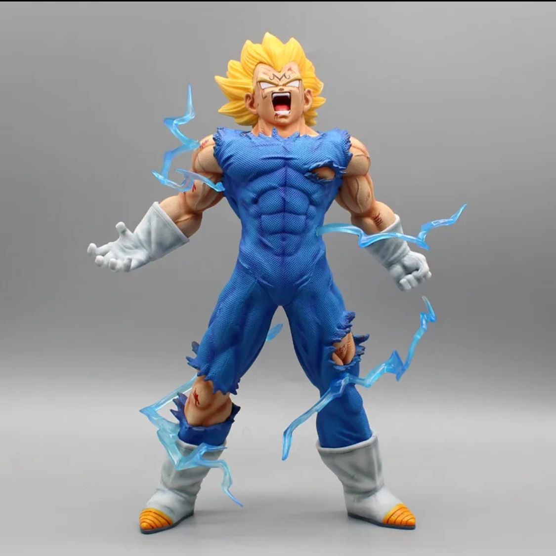 Majin Vegeta Statue