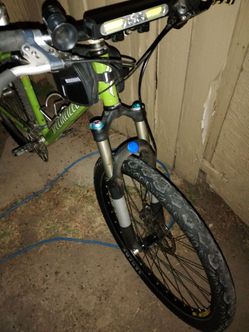 Specialized rock hopper mountain bike