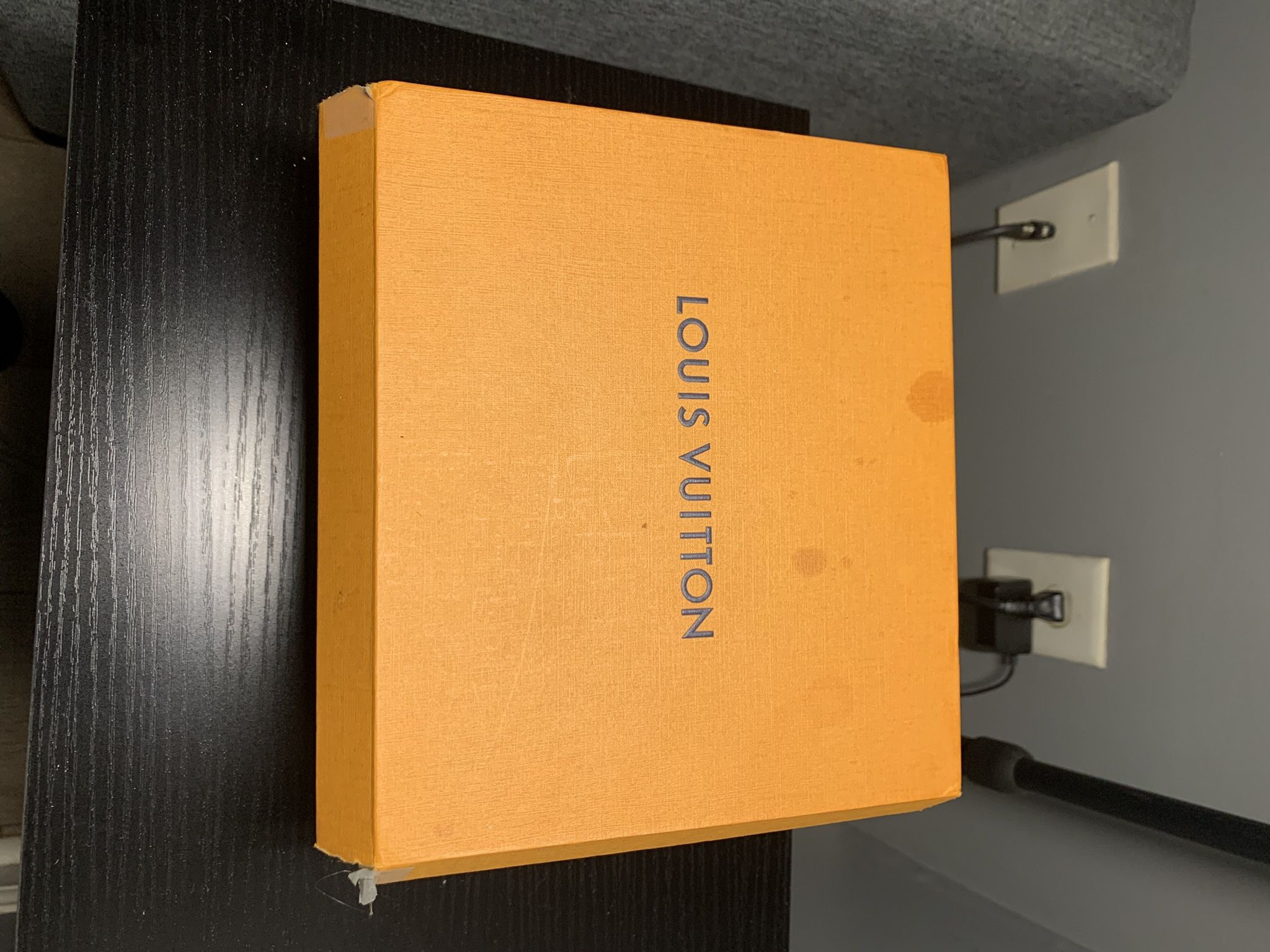 LOUIS VUITTON Tambour Horizon Connected Smart Watch .