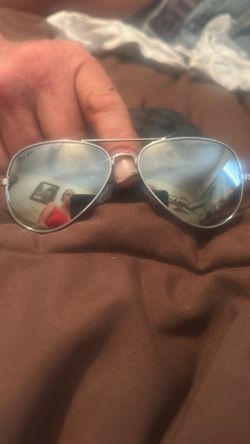 Men’s mirrored aviator glasses