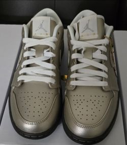 WOMEN SHOES