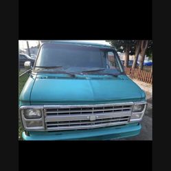 Van Windshield Like New 