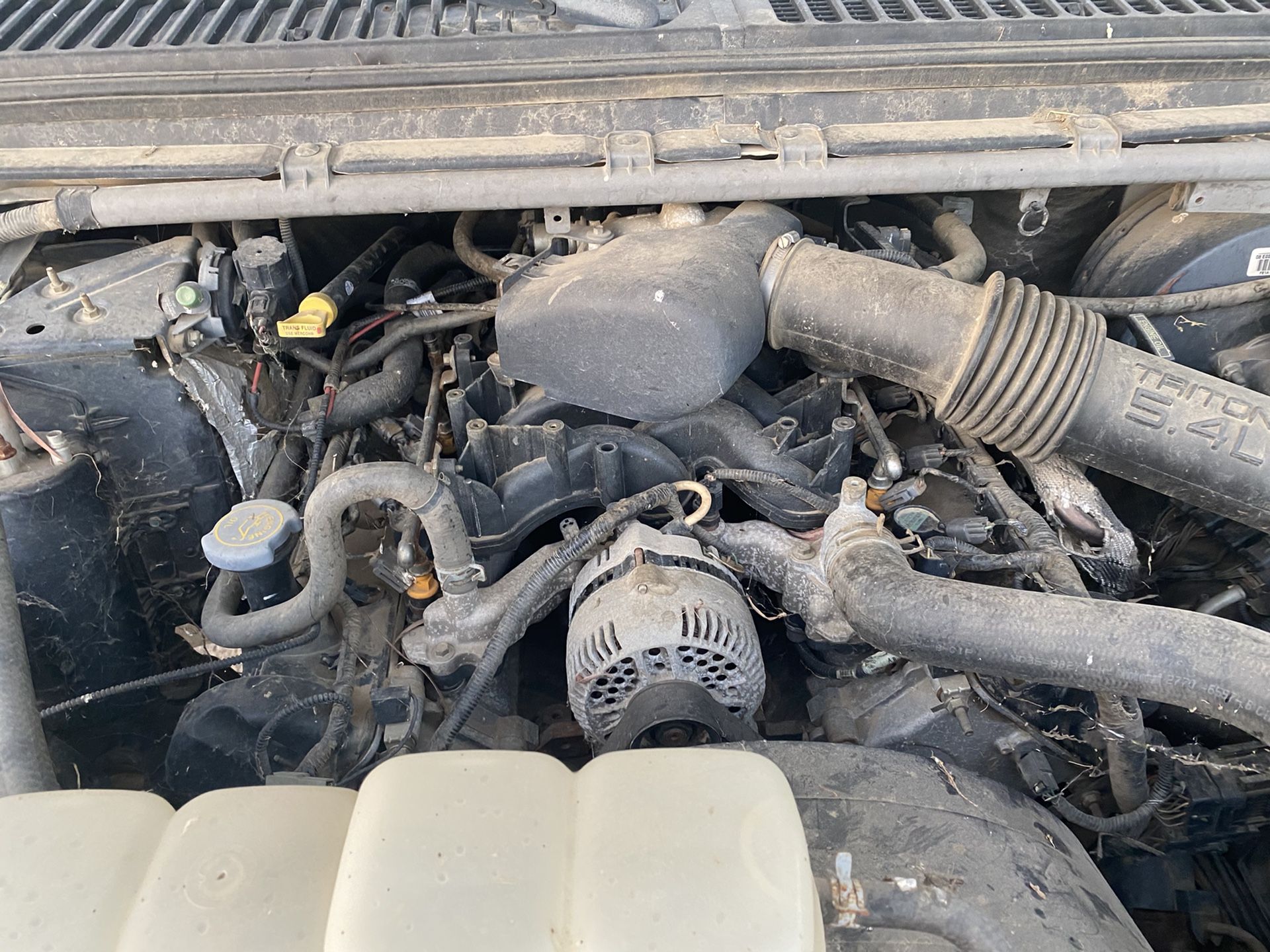 2002 Ford F-250 truck for parts