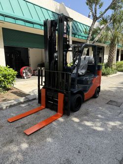 Toyota Forklift 10K LBS