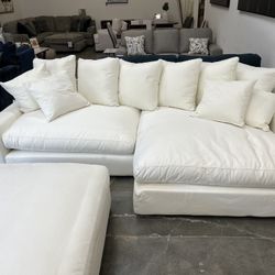 Floor Model Sectional 
