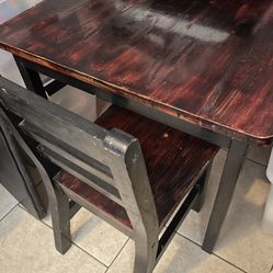 Kid’s Wood Table 
