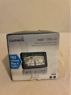 Garmin nüvi 1390LMT GPS Navigation System with Box