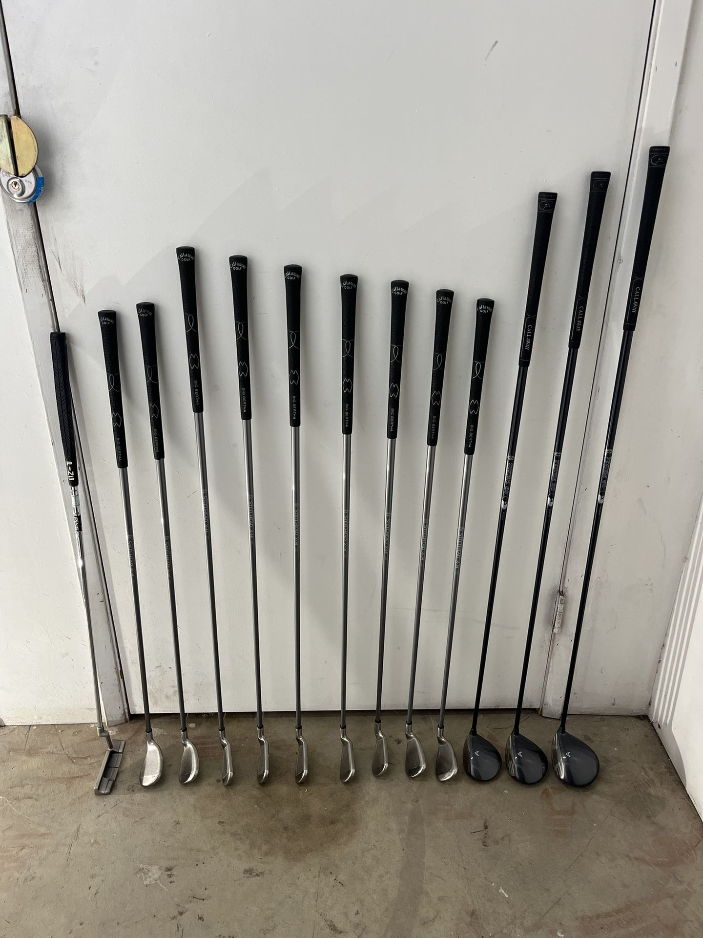 MEN'S LEFT HANDED COMPLETE CALLAWAY (PING) GRAPHITE GOLF SET-EXCELLENT