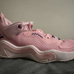 Don Issue 3 Light Pink Size 9.5