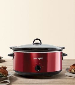 Crockpot Slow Cooker -Red-7 QT  *NEW IN BOX*