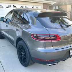 2017 Porsche Macan