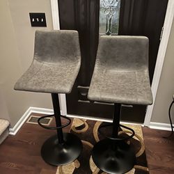 2 Pc  Shiver adjustable Height Bar Stools