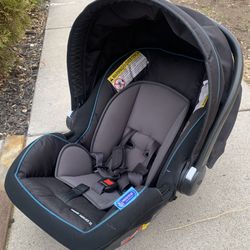 Graco Infant Car seat & Booster Chair