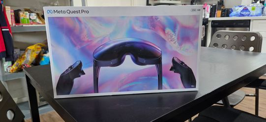 Meta Quest Pro 256GB VR Headset