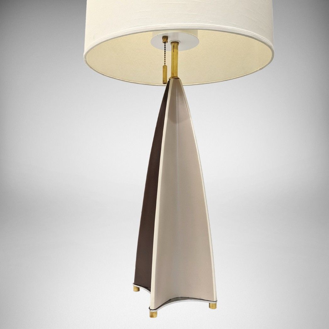Rare Mid Century Modern Gerald Thurston Lightolier Parabolic Fin Table Lamp