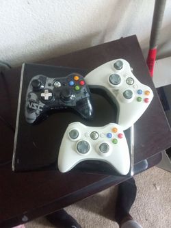 Xbox 360 and 3 controllers