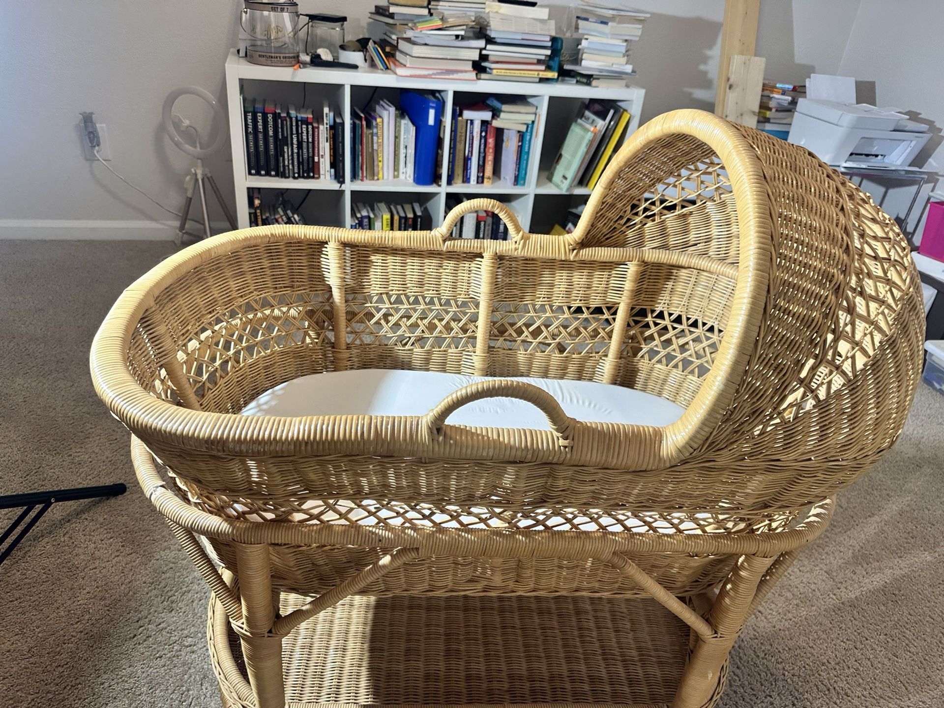 🧺 Vintage Wicker Bassinet + Stand — $457 OBO (Delivery Available)