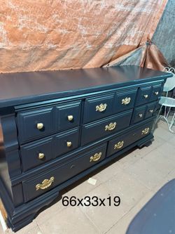 Dresser