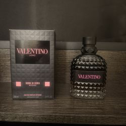 Valentino UOMO Intense