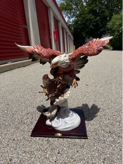 Vintage STATUETTE.American Bald Eagles Fighting In Midair (De Capoli Collection)