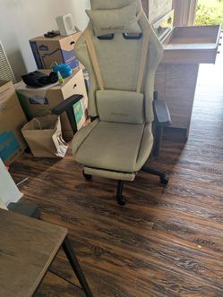 Gaming chair