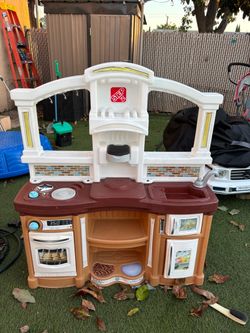 Step2 play kitchen