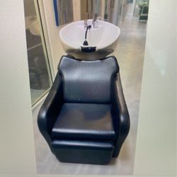  FIRST COME, FIRST SERVE. 2 Salon Shampoo Bowls And 3 Chairs
