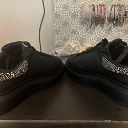 Alexander McQueens Size 10.5