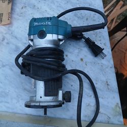 Makita router