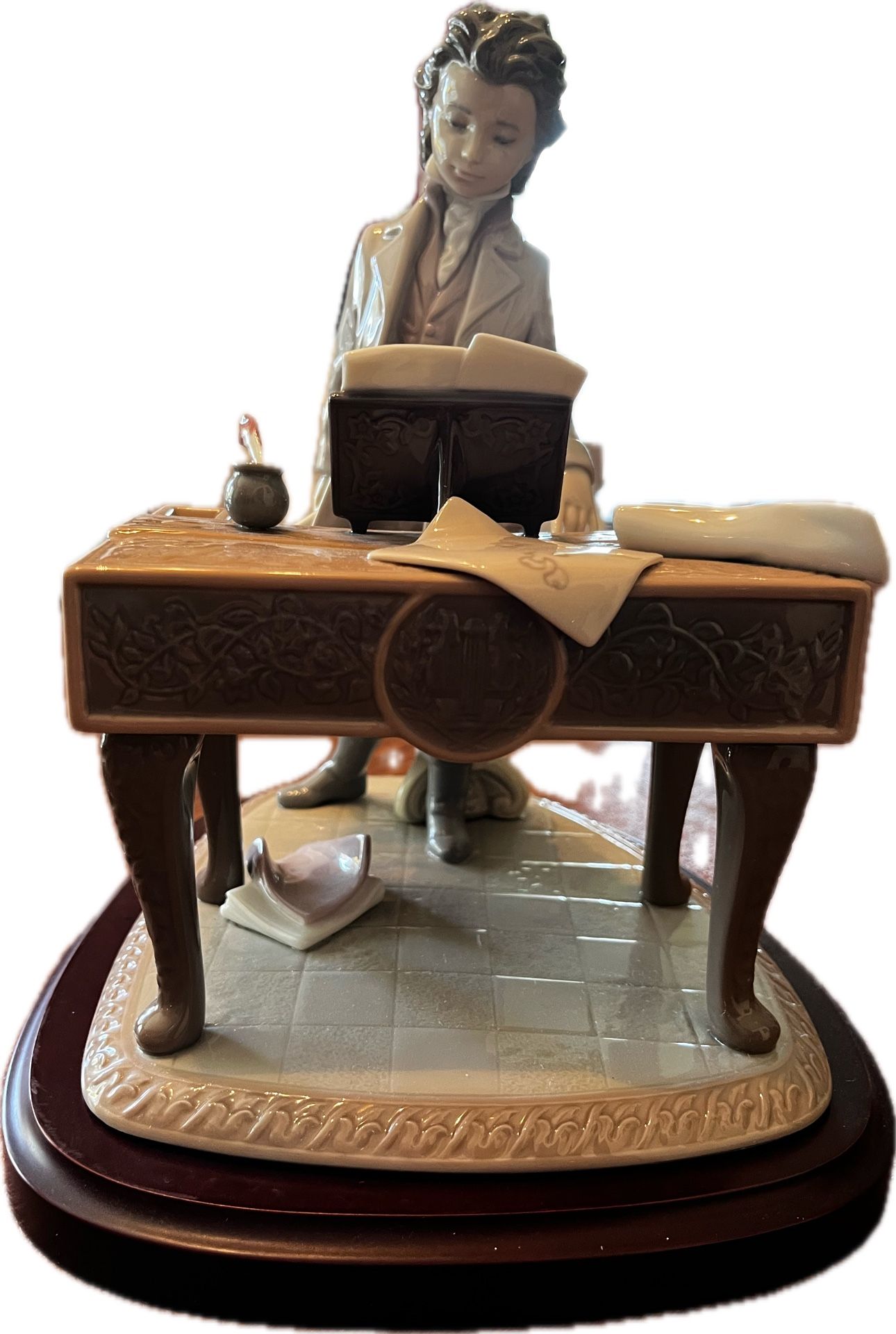 Lladro Figurine