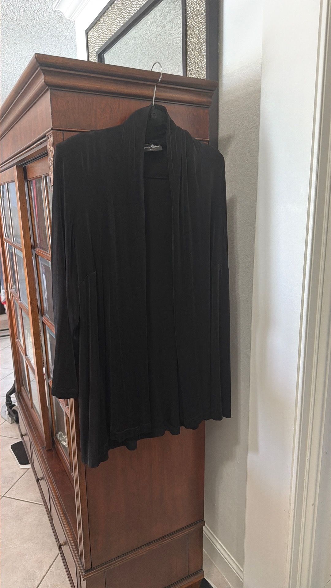 Women’s black dressy long sleeve jacket