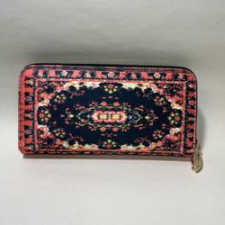 Woman’s Wallet Beautiful Floral Design 