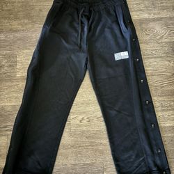 Nike women’s fleece basketball pants