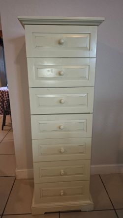 Tall chest _ FIRM Price