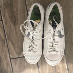 Nike Blazer Low Shoes Size 11
