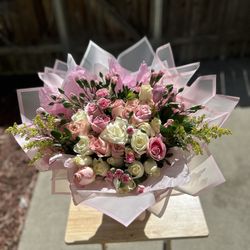 Large Floral Arrangement 💐 Message For Pricing 📲
