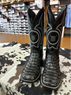Men’s Boots