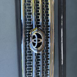 Parrilla Toyota Tacoma 