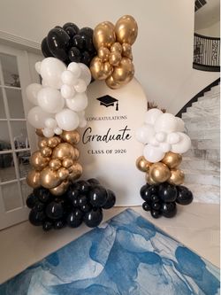 Balloon arch/decorations